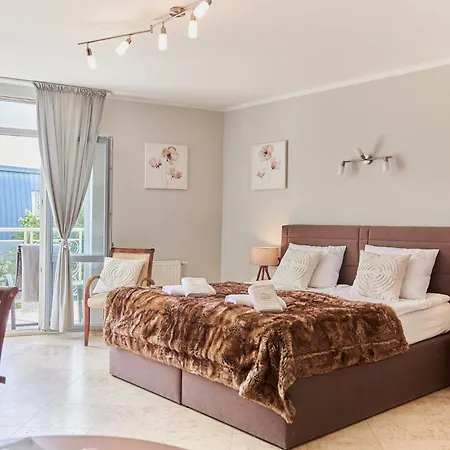 Golden Hour Apartments- Avangard 35 Apartament *