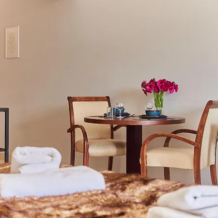 Golden Hour Apartments- Avangard 35 Appartamento