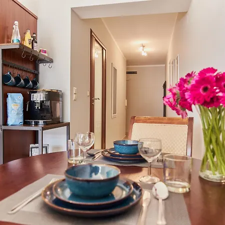 Golden Hour Apartments- Avangard 35 Appartamento *
